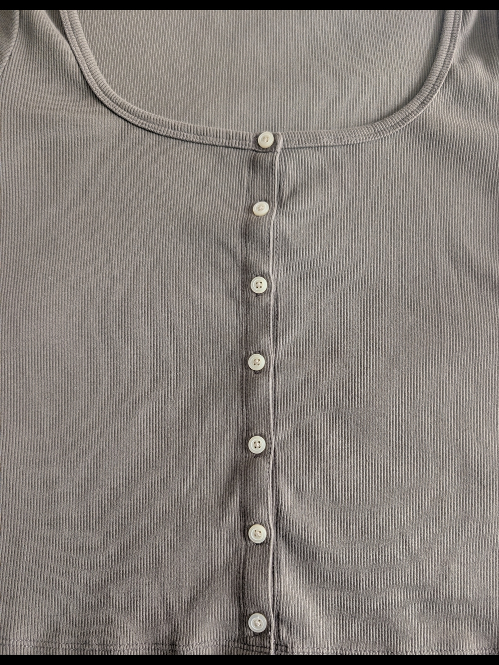 Old Navy Brown Ribbed Scoop-Neck Button-Front Crop Top Size M - Picture 2 of 5